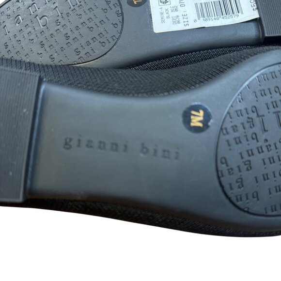 Gianni Bini Black Pointed Toe, flat, washable insoles.Size 7 - Picture 9 of 9